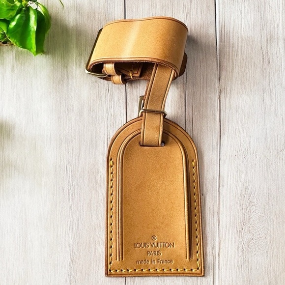 Authentic Louis Vuitton Vachetta Leather Large Luggage Tag with Poignet - Picture 1 of 9